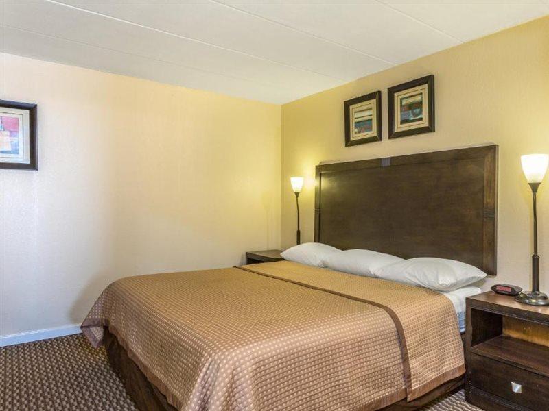 Travelodge By Wyndham Suites Virginia Beach Oceanfront Esterno foto